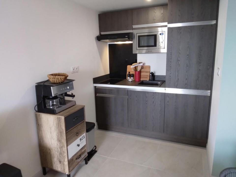 Le Spot 577 Bed & Breakfast La Ciotat Bagian luar foto