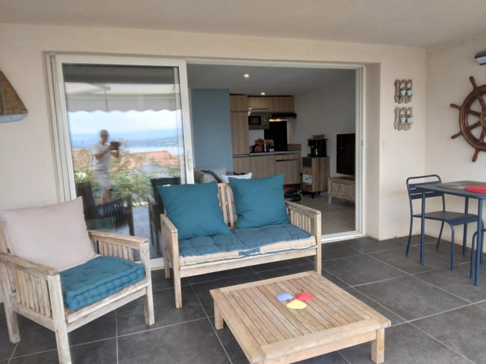 Le Spot 577 Bed & Breakfast La Ciotat Bagian luar foto