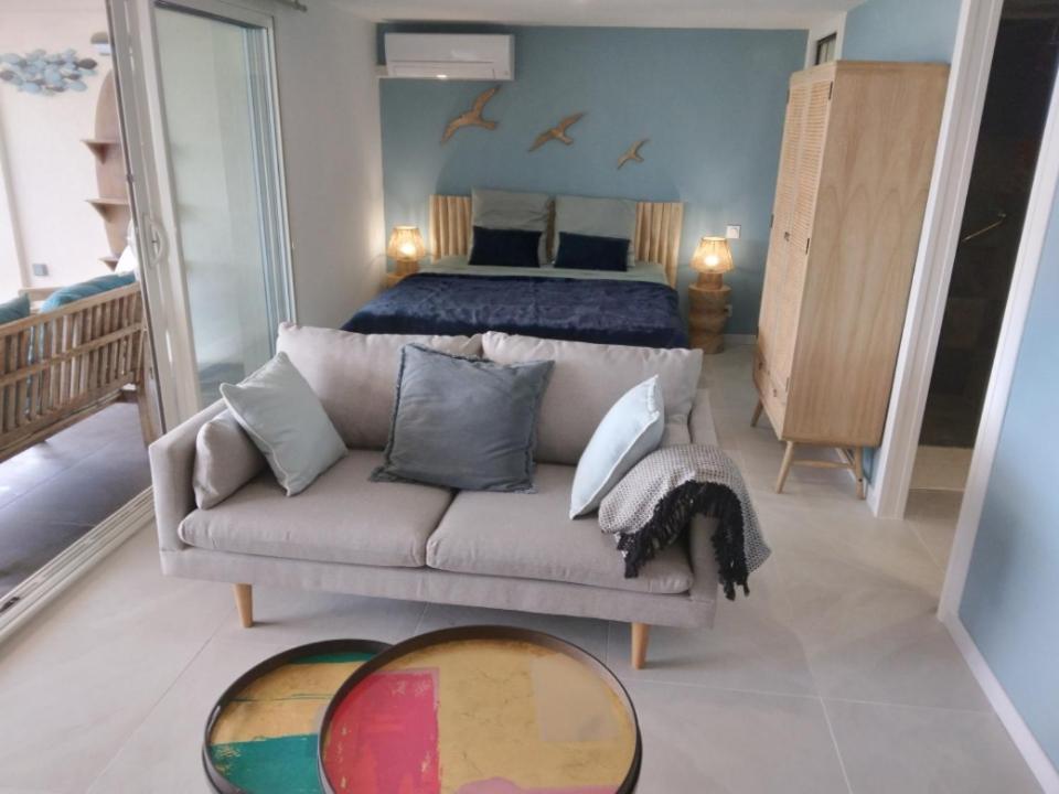Le Spot 577 Bed & Breakfast La Ciotat Bagian luar foto