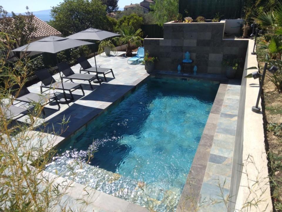 Le Spot 577 Bed & Breakfast La Ciotat Bagian luar foto