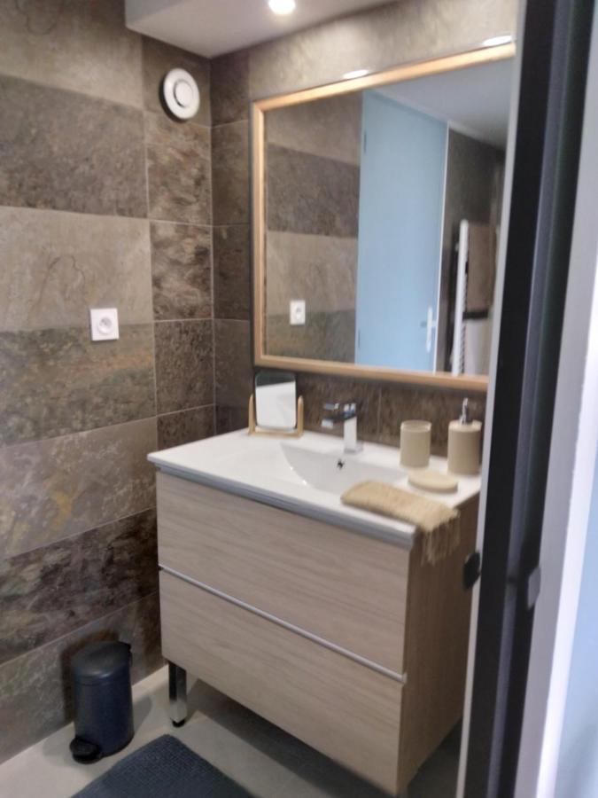 Le Spot 577 Bed & Breakfast La Ciotat Bagian luar foto
